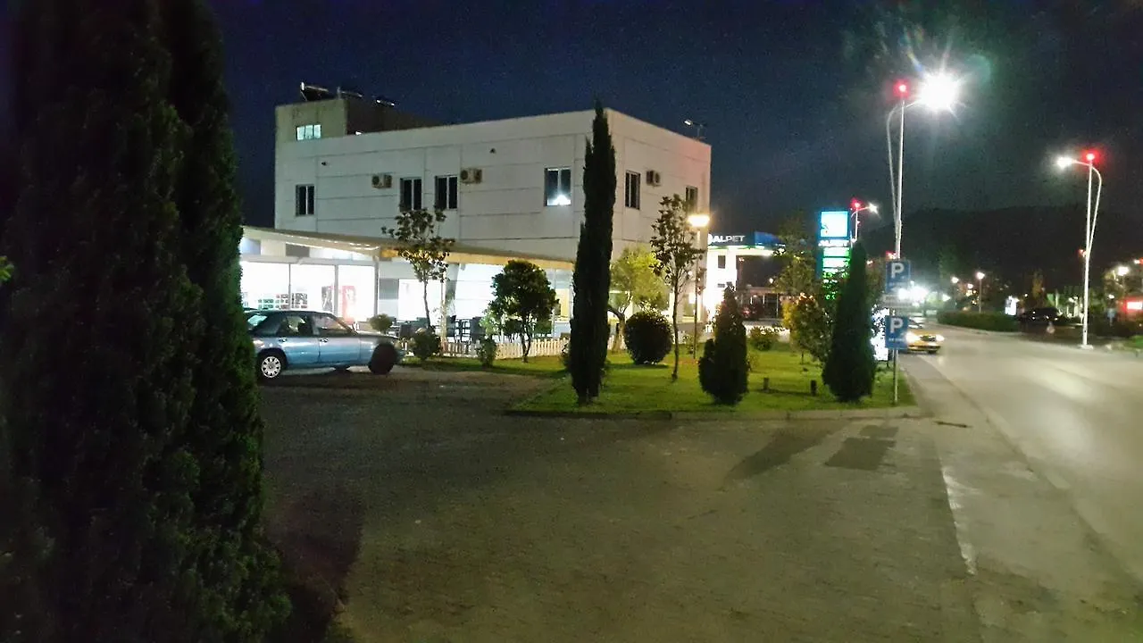 ***  Hotel Alpet Rinas Albánie