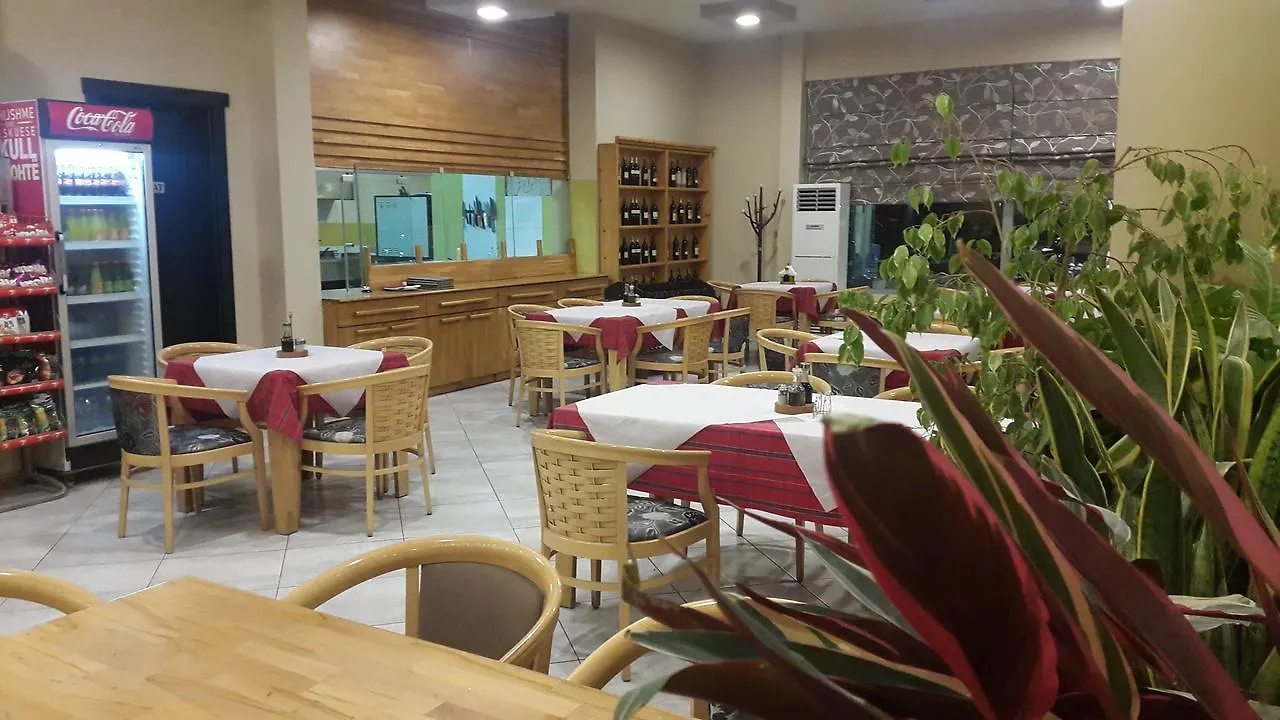 Hotel Alpet Rinas