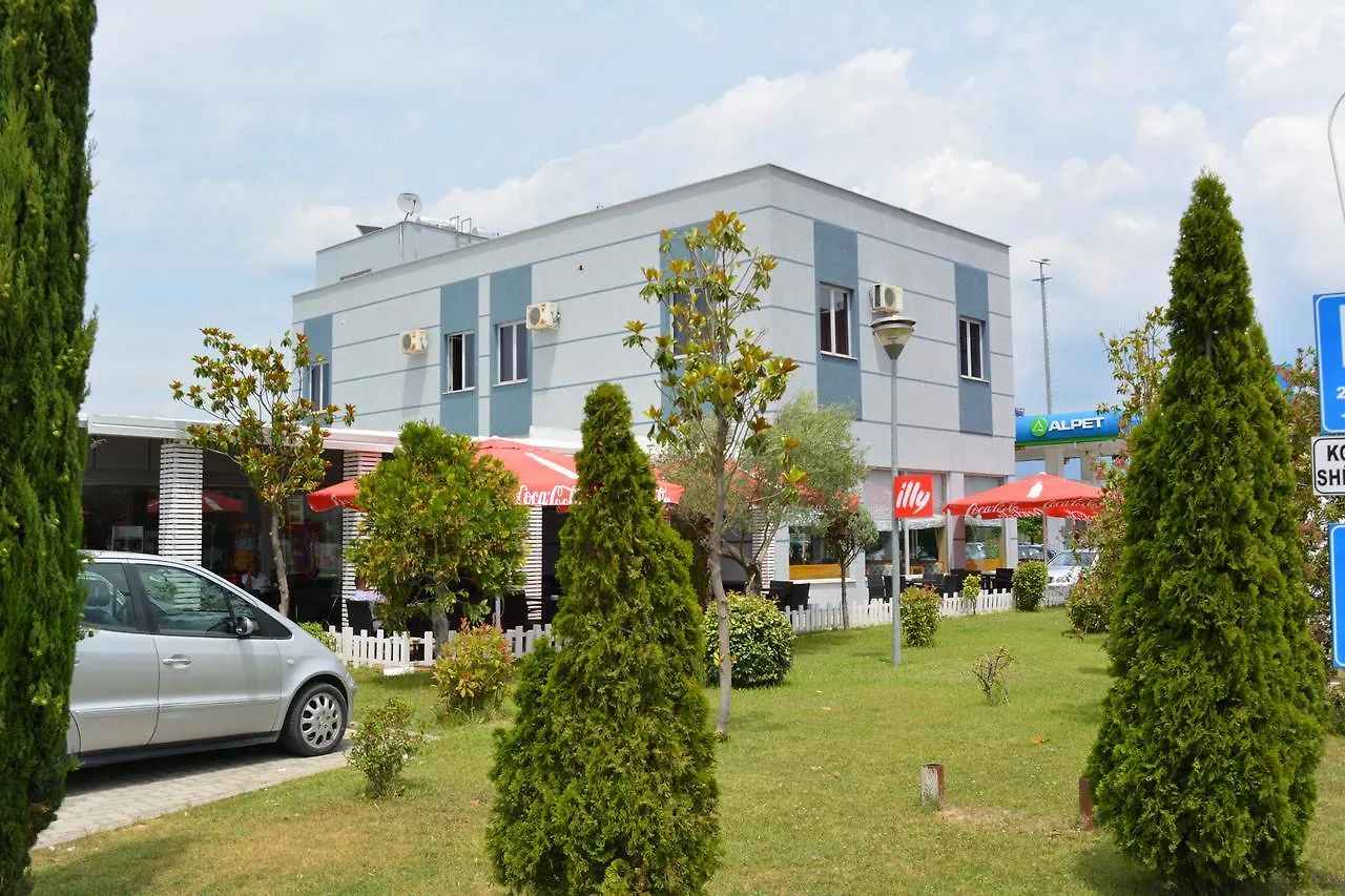 Hotel Alpet Rinas